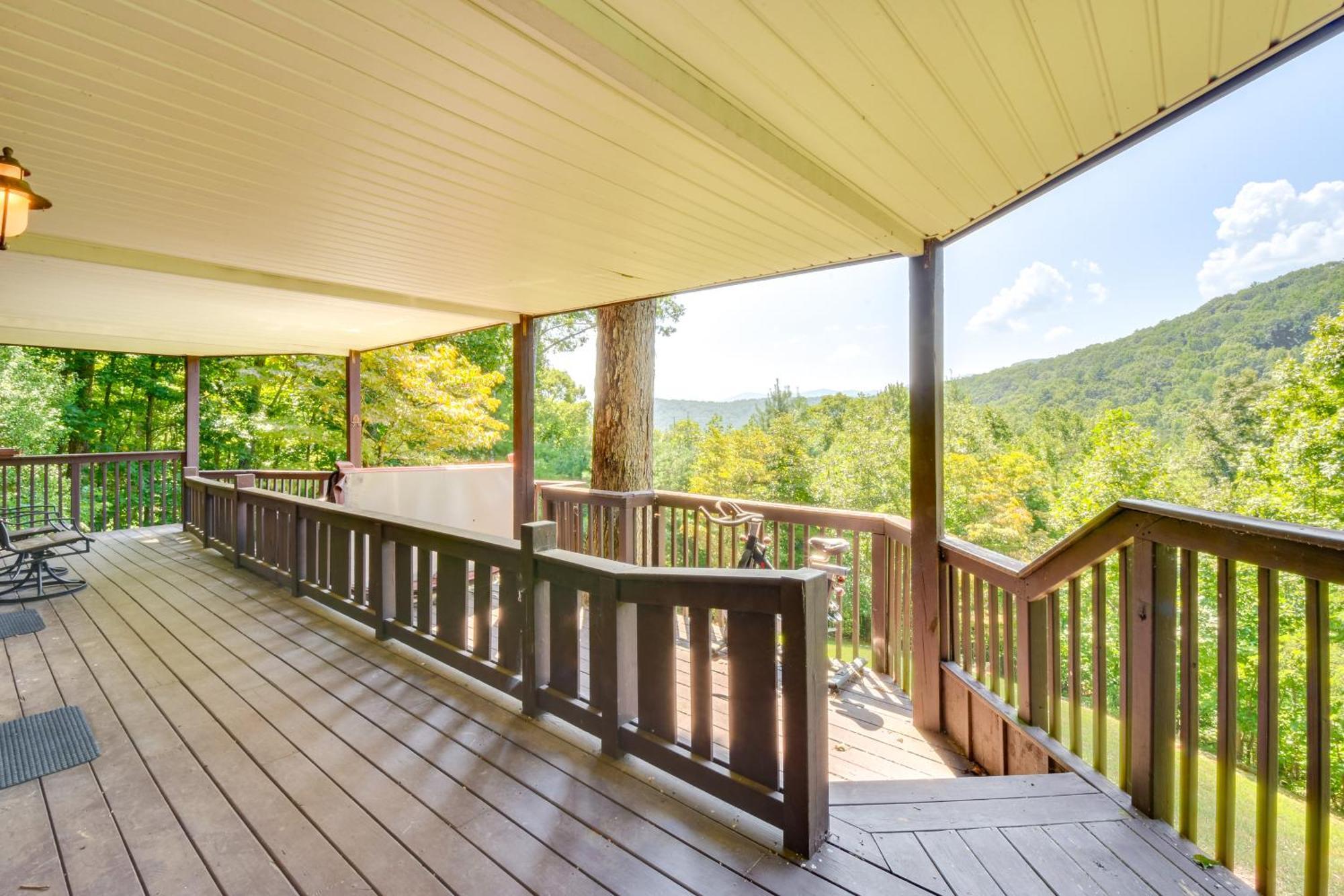 Mountain Cabin With Hot Tub And Fire Pit! Blairsville Exterior foto