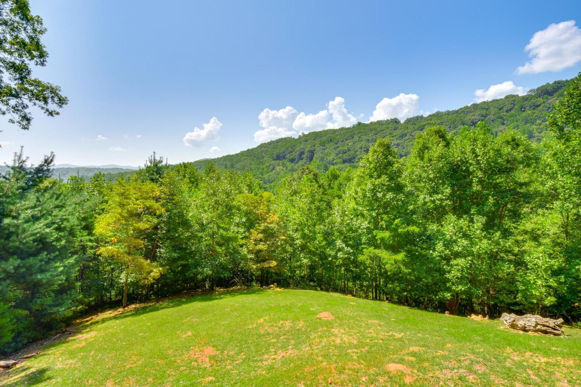 Mountain Cabin With Hot Tub And Fire Pit! Blairsville Exterior foto