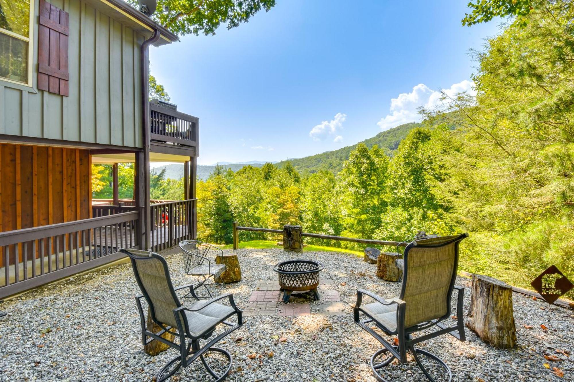 Mountain Cabin With Hot Tub And Fire Pit! Blairsville Exterior foto