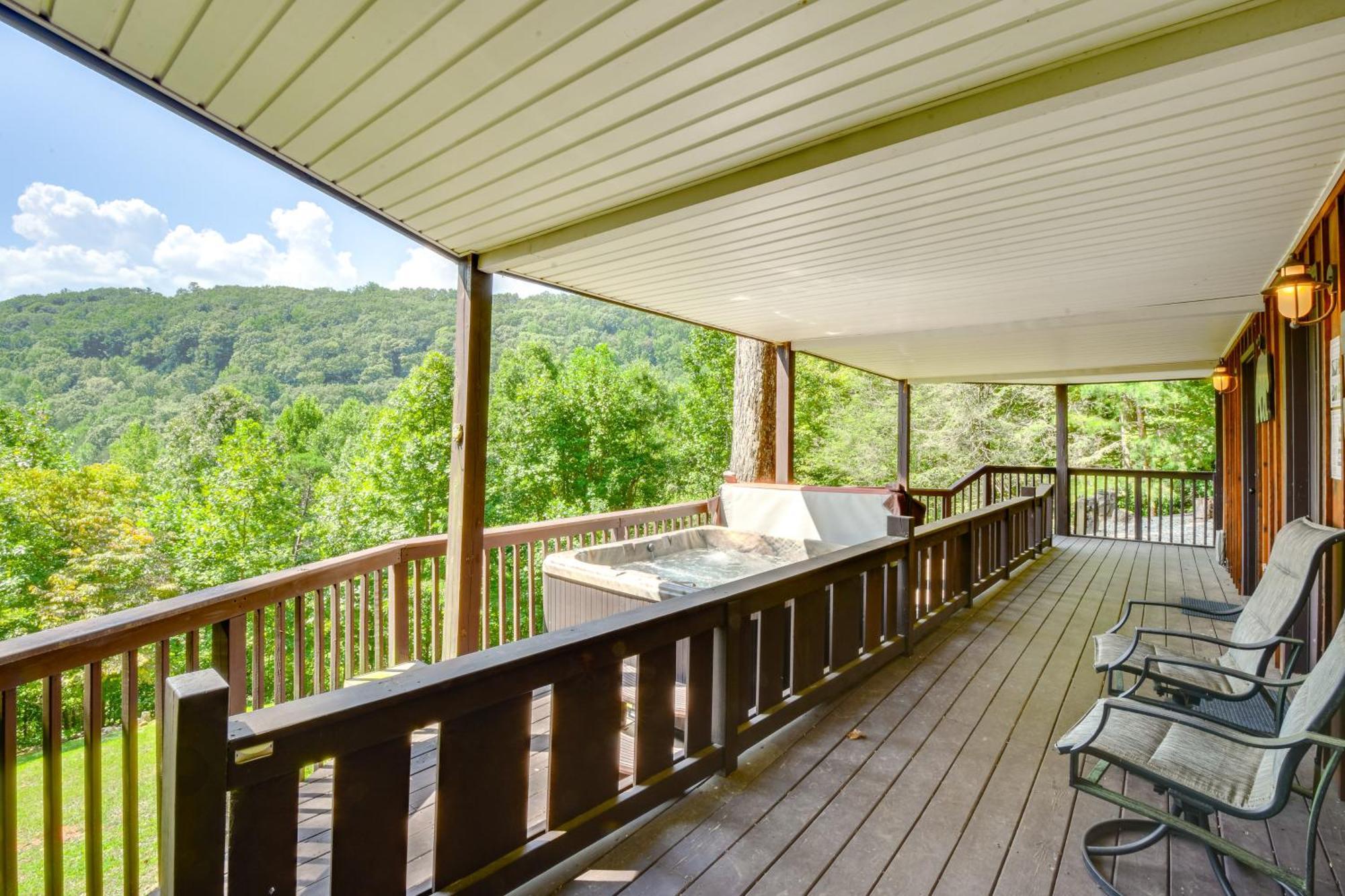 Mountain Cabin With Hot Tub And Fire Pit! Blairsville Exterior foto